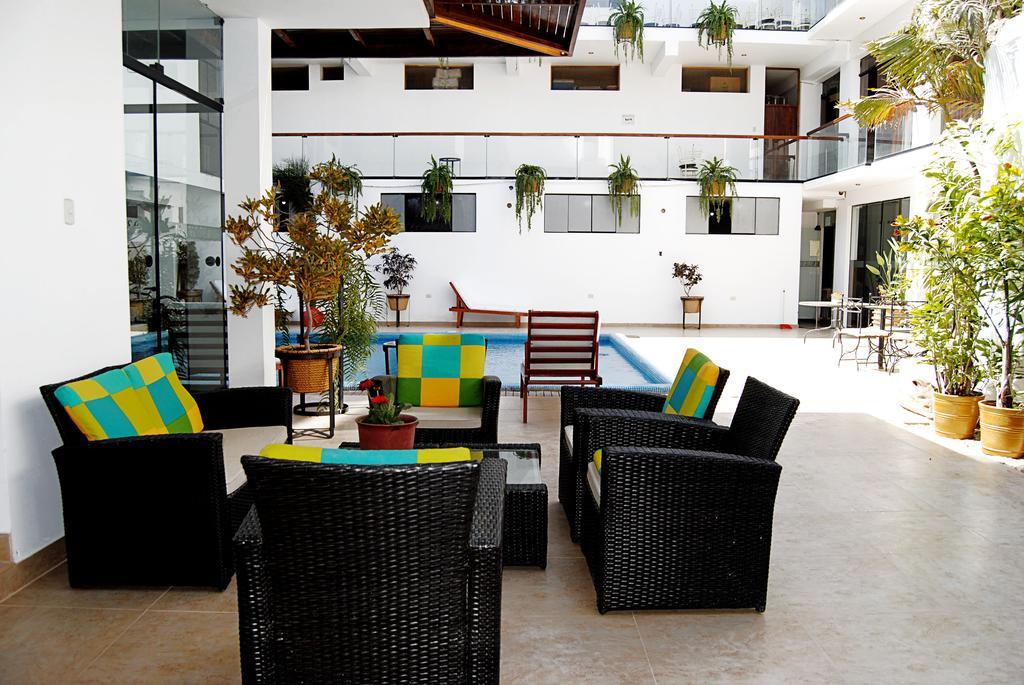 Mc Hotel Ica Luaran gambar