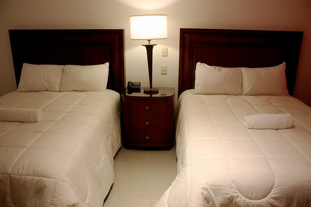 Mc Hotel Ica Luaran gambar