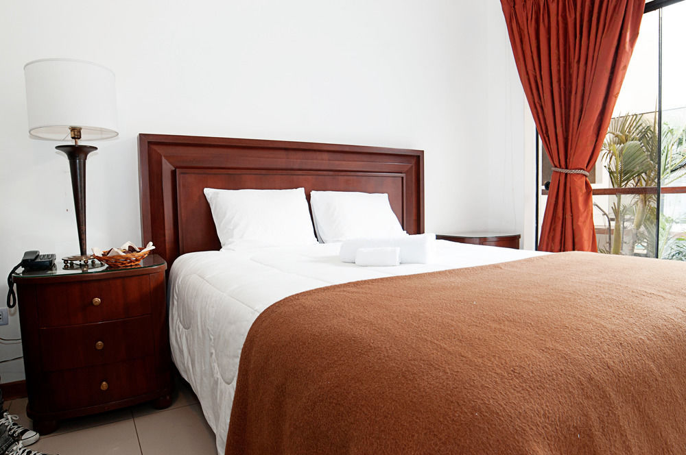 Mc Hotel Ica Luaran gambar